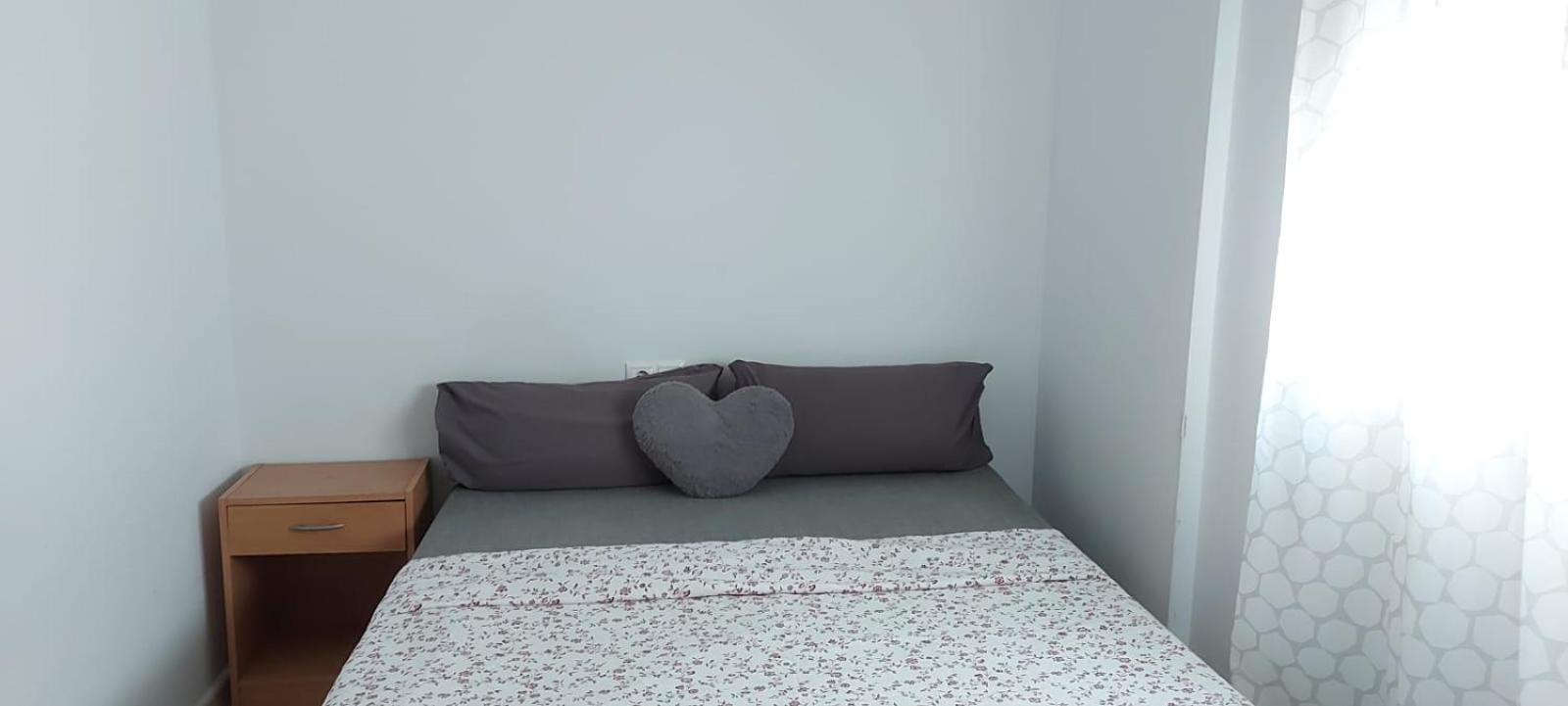 شقة Apparemment Sympa لقنت المظهر الخارجي الصورة
